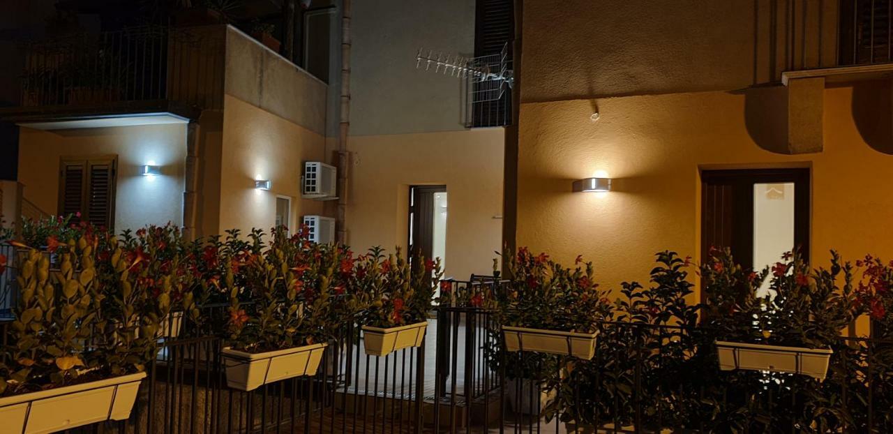 Casa Margo Hotell Monreale Exteriör bild